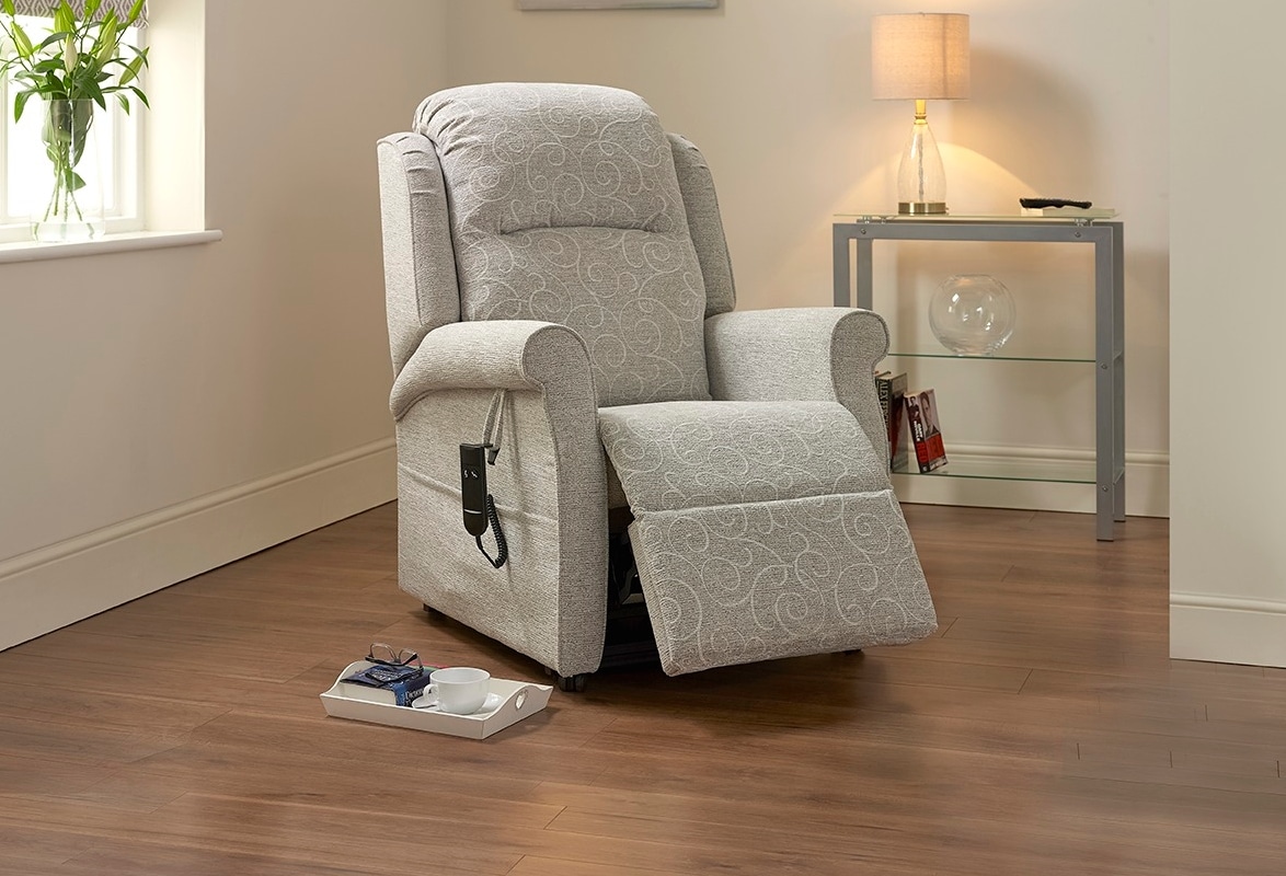 Alba-rec-chair-01a-Retouched-0-1 (1)